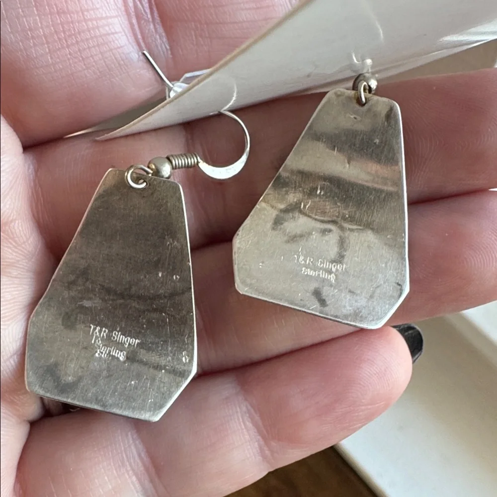 T&R Singer Navajo Earrings - Picture 4 of 5